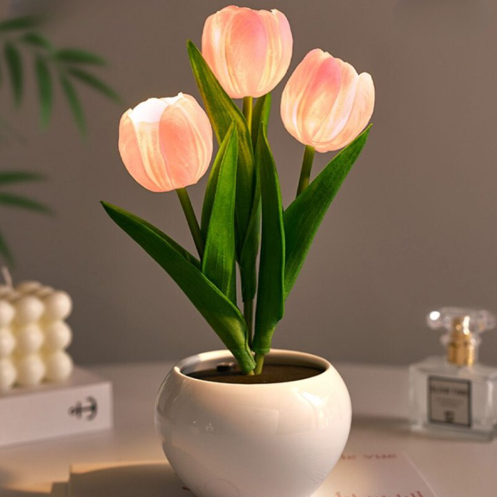Lampe fleur design LED 3 tulipes roses ou jaunes